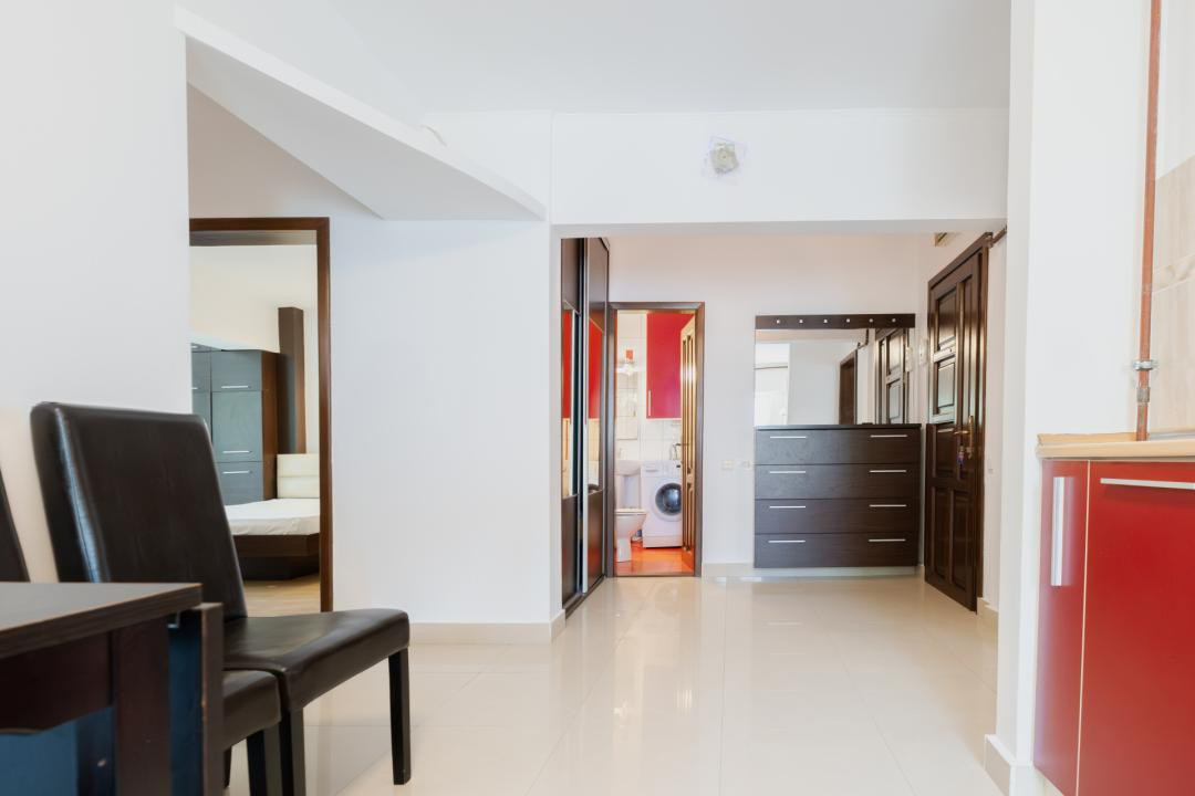 Apartament cu 3 situat pe strada Mircea cel Bătrân 