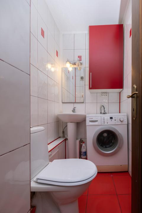 Apartament cu 3 situat pe strada Mircea cel Bătrân 