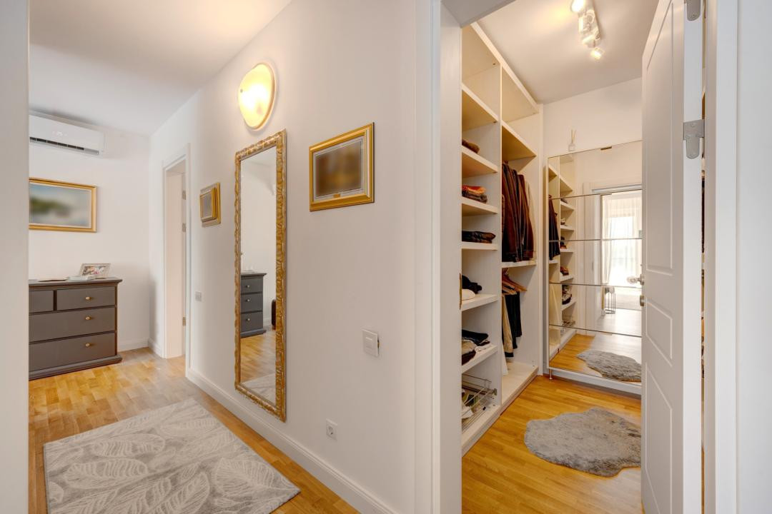Vila lux*6camere*Pipera*curte* 4 dormitoare*Iancu Nicolae*mobilat*utilat
