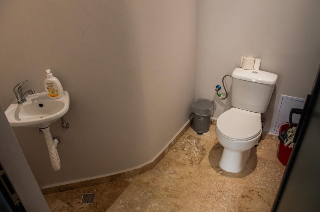Birouri moderne de închiriat – complet mobilate și echipate