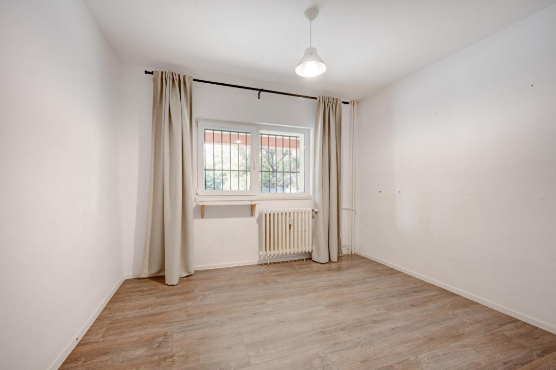 Apartament 4 camere, renovat, nemobilat | Lacul Tei 