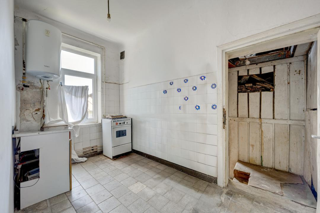 Apartament casa, 3 camere, ultracentral, Izvorul Rece