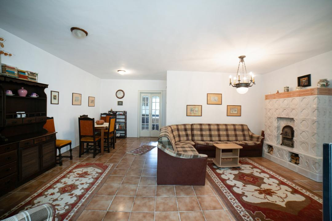 4 dormitoare, terasa acoperita, curte 1634 mp, Brebu, Prahova