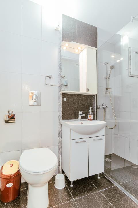 Apartament 3 camere de închiriat – Faleza Nord, Constanța