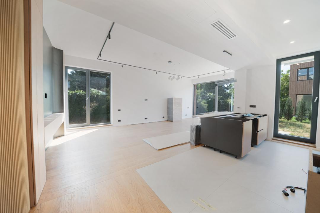 Vila de vanzare*Corbeanca*5 camere*205 mp utili | SOARELUI 27