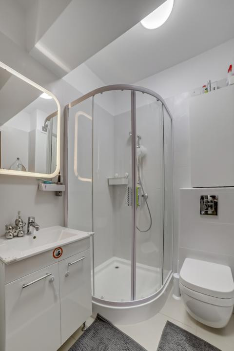Apartament cu 4 camere și terasă de 62 mp – Sisești 119