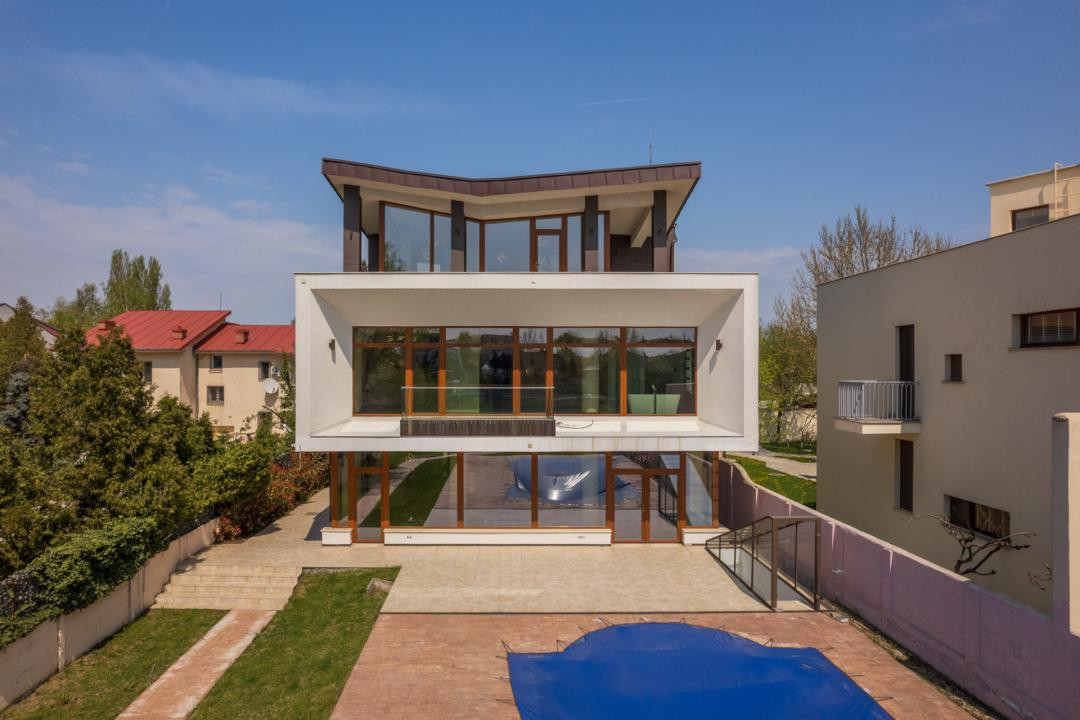 Proprietate rara cu acces direct la lacul Mogosoaia | Teren 1182 mp