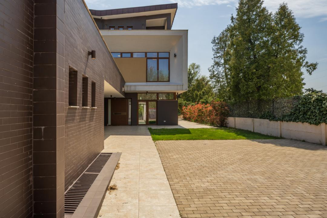 Proprietate rara cu acces direct la lacul Mogosoaia | Teren 1182 mp