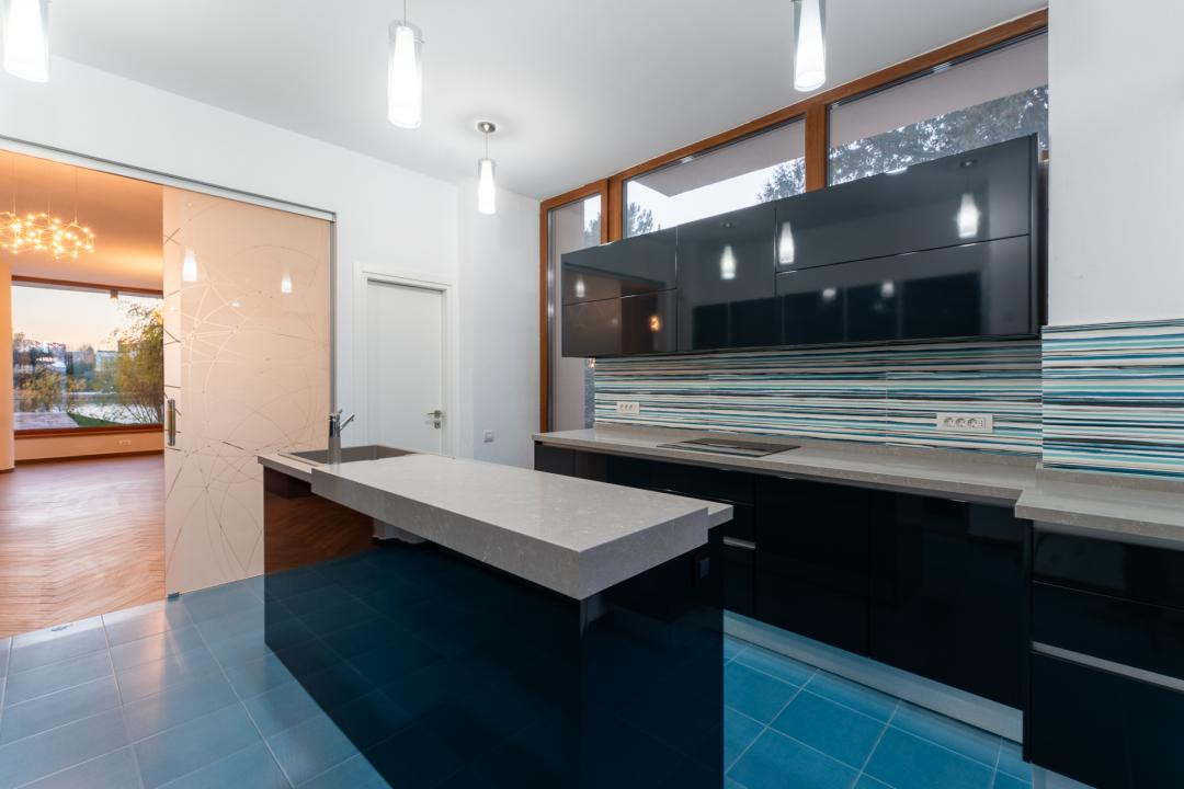 Proprietate rara cu acces direct la lacul Mogosoaia | Teren 1182 mp
