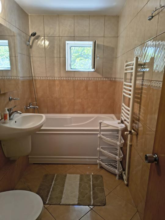 Apartament cu 2 camere de inchiriat in Constanta - zona Tomis III